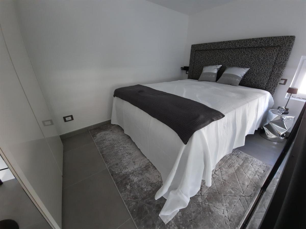 Palms Luxury Suites Sanremo Exteriör bild